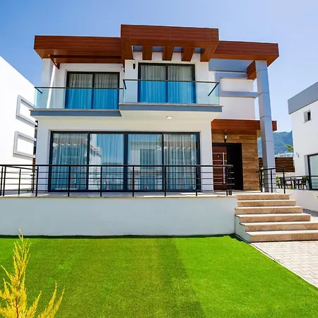 Villa Luna By Holidaykeys *
